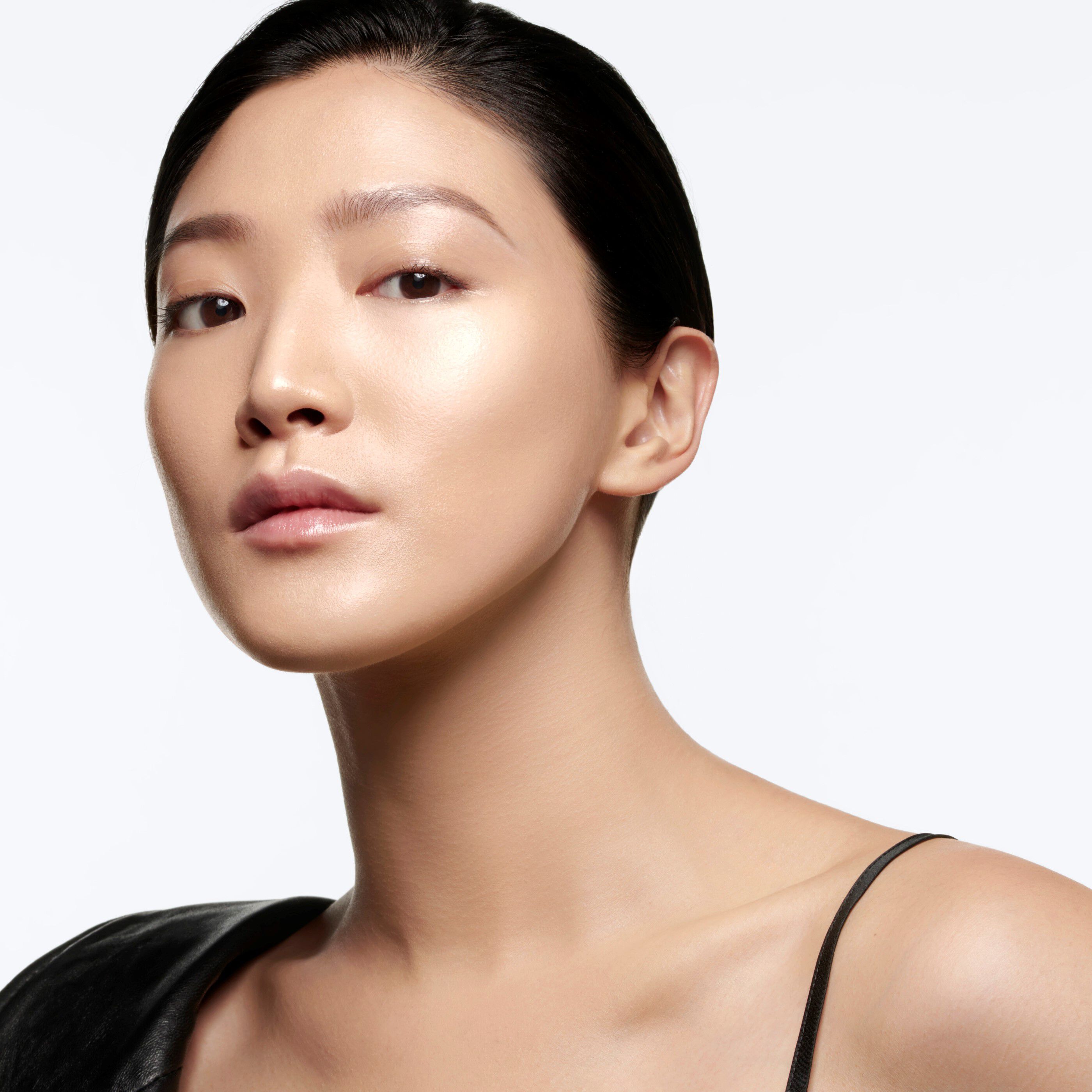 TOUCHE ECLAT GLOW-PACT CUSHION