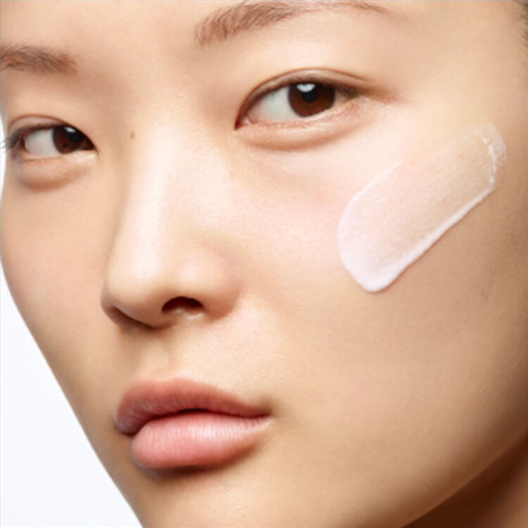 Pure Shot Light Up Serum: Illuminate Your Skin's Radiance | YSL Beauty