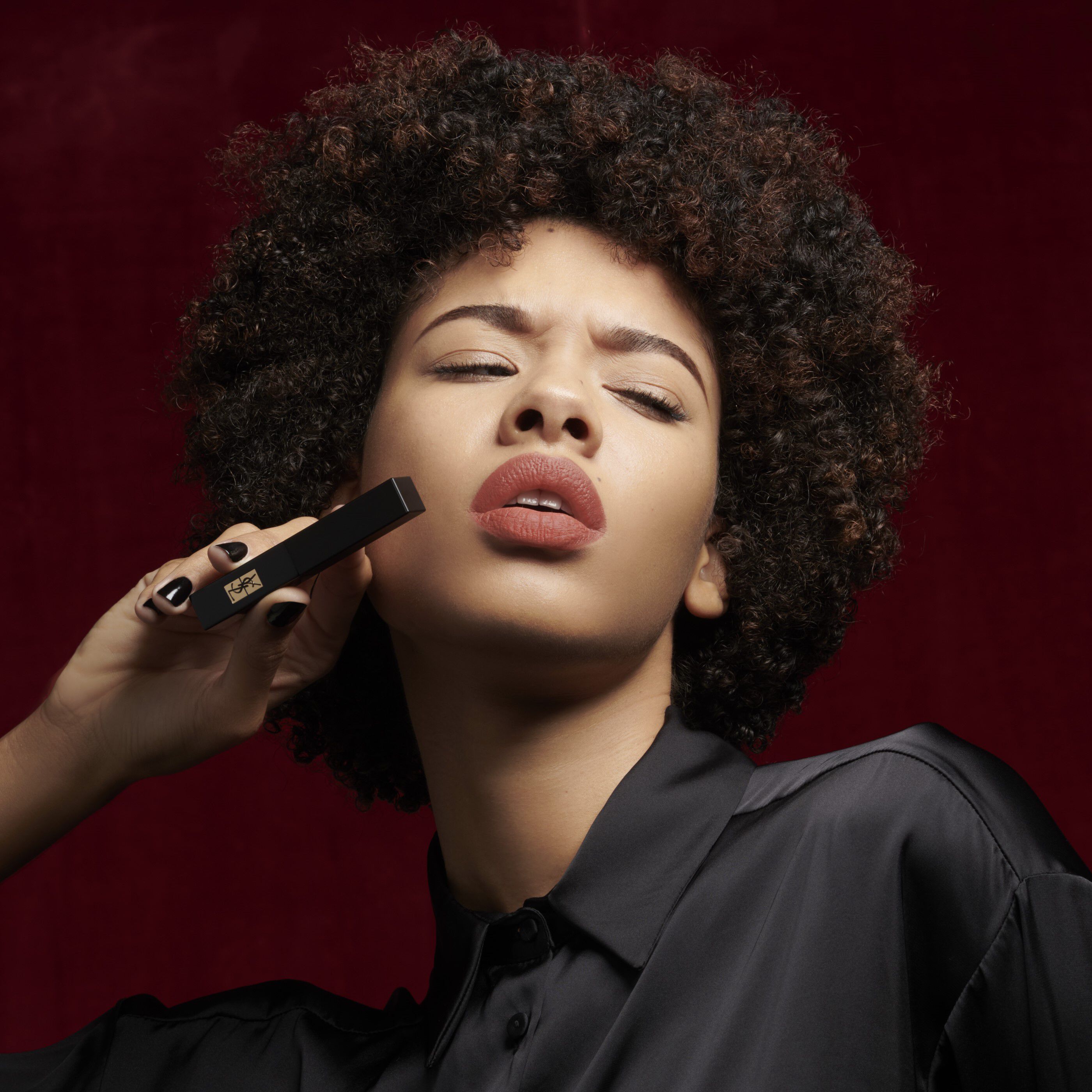 Velvet-Matte Lipstick: The Slim Velvet Radical | YSL Beauty