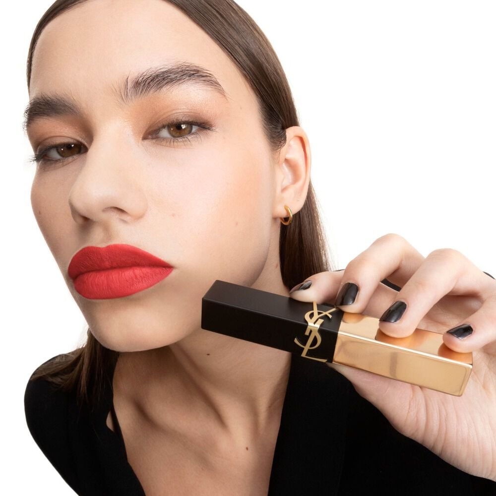 Own the spotlight with The Slim Collector Valentine's Day | YSL Beauty