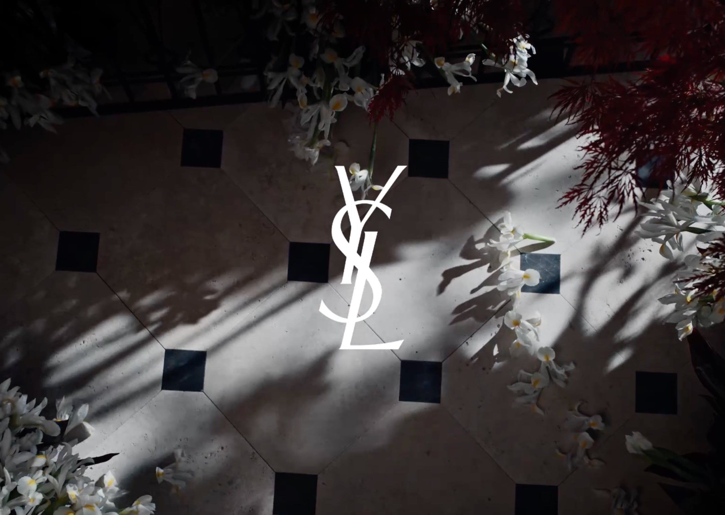 Le Vestiaire des Parfums homescent collection| YSL Beauty