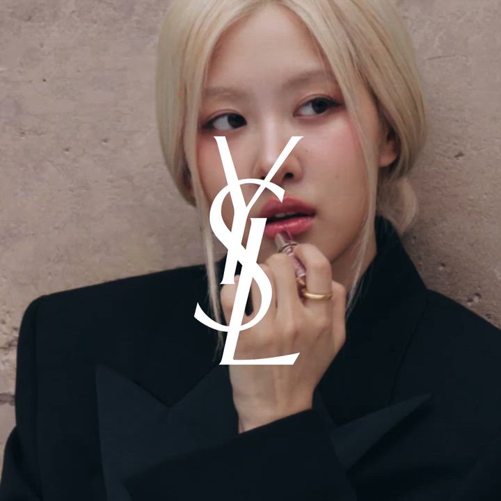 【YSL】 COUTURE MINI CLUTCH 126 YSL Valentine's Day Couture Mini Clutch Eyeshadow Quad 126